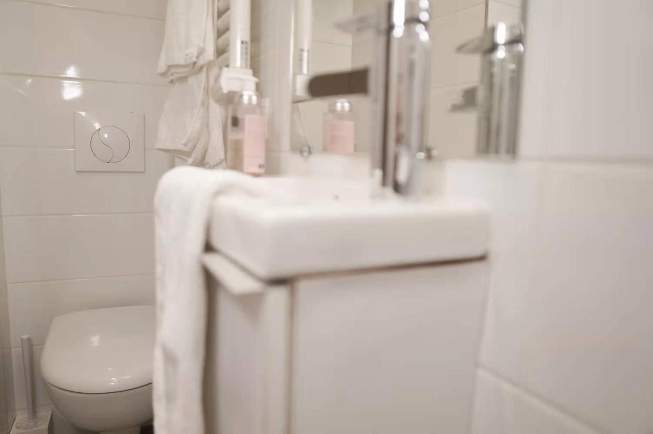شقة باريس  في New Flat! 1Min To Saint Germain Des Pres المظهر الخارجي الصورة