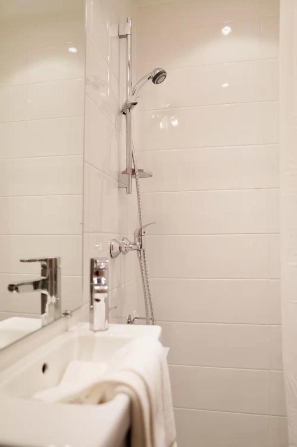 شقة باريس  في New Flat! 1Min To Saint Germain Des Pres المظهر الخارجي الصورة